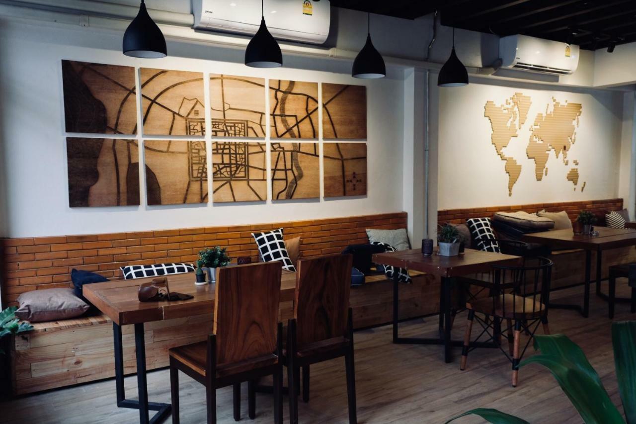 Slee Hostel Chiangmai (Adults Only) Чіангмай Екстер'єр фото